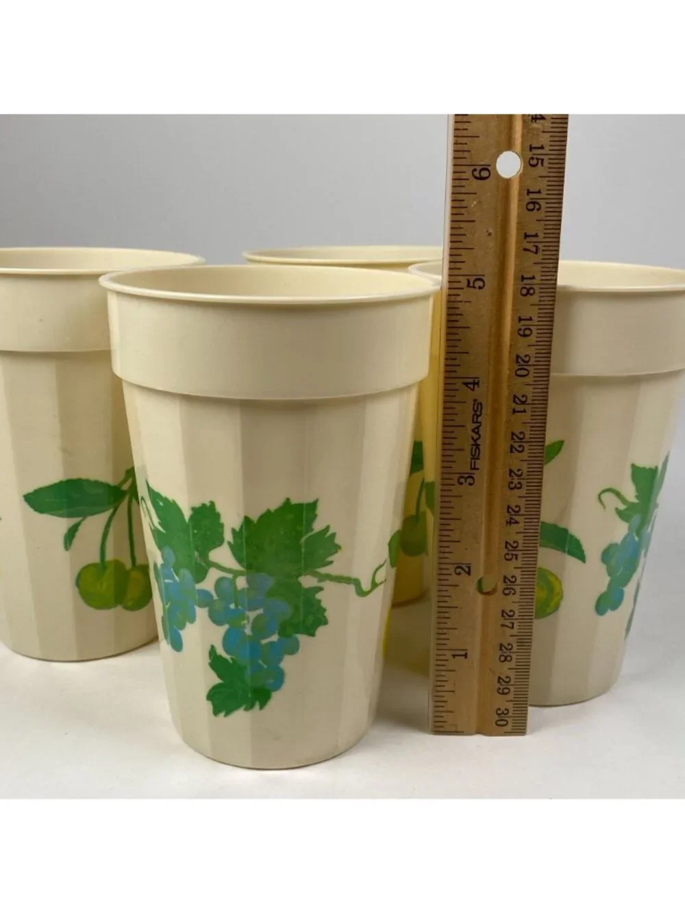 Set of 4 Packer Plastics Drinking Cups Fruit Prints Stackable Made in USA VTG